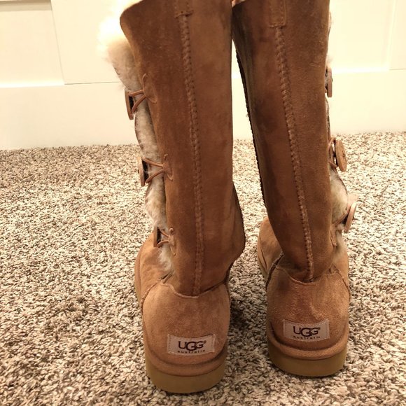 UGG Bailey button triplet tall chestnut boots - Picture 5 of 11